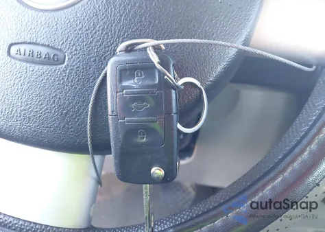 2006 Volkswagen New Beetle Tdi from USA, damaged, VIN 3VWRR31C66M416709